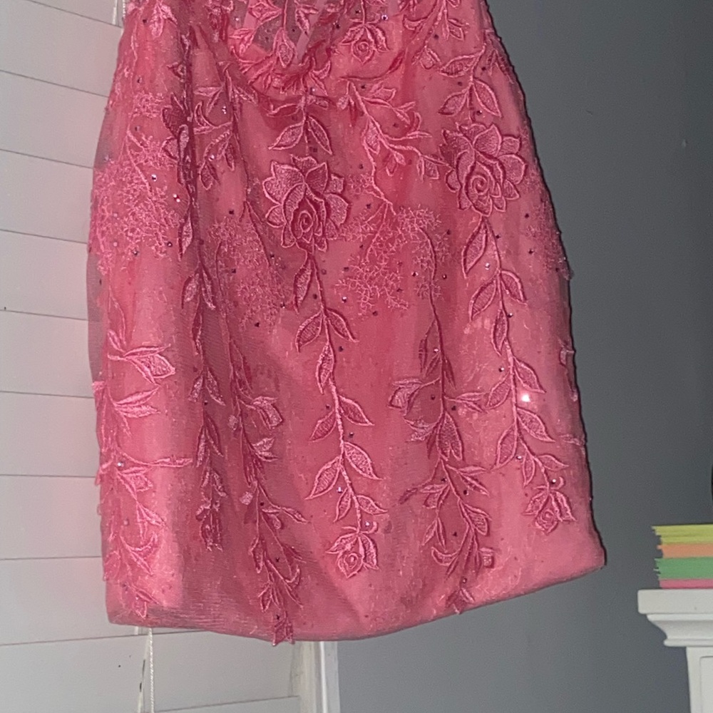 Elegant Pink Floral Lace Skirt